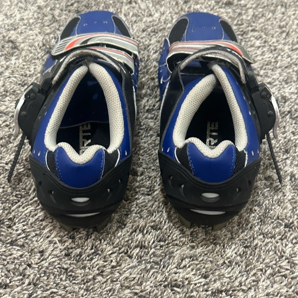 Forte cm410 cycle shoes size 39 or mens 6.5 blue and silver - Picture 2 of 6
